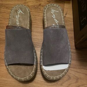 Brand new clog size 39